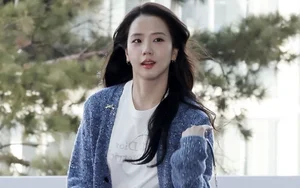 Jisoo Faced with Unfounded Rumors Amid Family Controversy - image 4