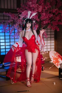 Stunning Azur Lane Oyama Bunny Girl Cosplay by Ri Nai Jiao: Exclusive 47P High-Definition Image Collection for Anime and Gaming Fans - image 20