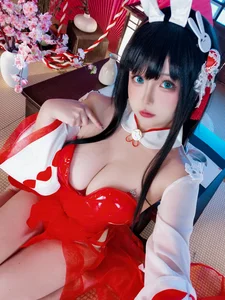 Stunning Azur Lane Oyama Bunny Girl Cosplay by Ri Nai Jiao: Exclusive 47P High-Definition Image Collection for Anime and Gaming Fans - image 6