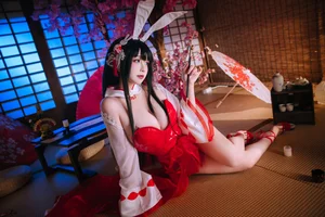 Stunning Azur Lane Oyama Bunny Girl Cosplay by Ri Nai Jiao: Exclusive 47P High-Definition Image Collection for Anime and Gaming Fans - image 5