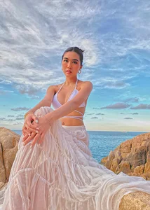 Miss Tuong Linh: Celebrating Confidence and the Art of the Perfect Bikini Silhouette - image 1