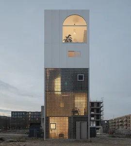 Exploring the Innovative Stacked Architecture of the 5-Story Light House - image 1