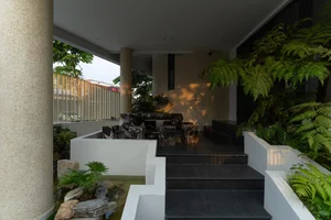 Innovative 3-Story An Phu House Design: Mastering Triangular Plots with Multi-Layered Living Spaces - image 8