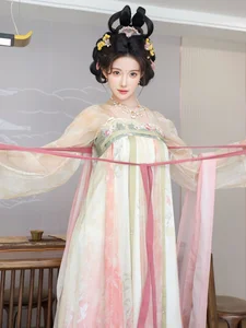 Ethereal Grace: Li Shuang Er in Dreaming Back to Tang Dynasty - image 0