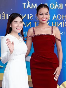 Giang My and Ngoc Chau Shine in Elegant White Ao Dai - image 6