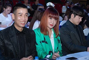 Giang My and Ngoc Chau Shine in Elegant White Ao Dai - image 3