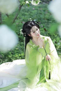 Ethereal Garden Muse: Xiao Bing Gan in YiTuYu Vol.8856 - image 16