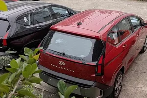 2026 Hyundai Stargazer Review: A Bold Design Overhaul That Redefines Practicality - image 7
