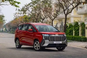 2026 Hyundai Stargazer Review: A Bold Design Overhaul That Redefines Practicality - image 4