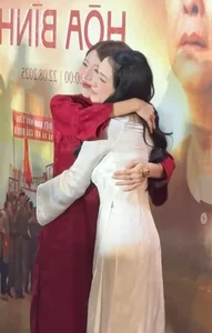Hoa Minzy and Trang Phap: Viral Stage Moments and the Truth Behind Their Showbiz Relationship - image 3