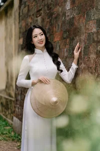 The Timeless Grace of Vietnamese Women in Traditional Ao Dai - image 23