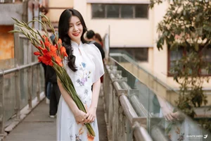 The Timeless Grace of Vietnamese Women in Traditional Ao Dai - image 35