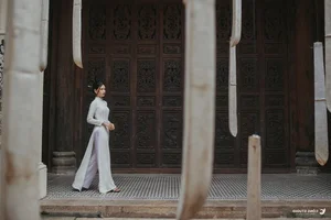 The Timeless Grace of Vietnamese Women in Traditional Ao Dai - image 3