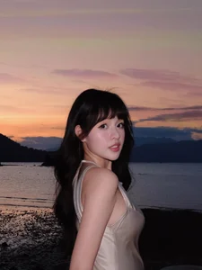 Tran Thanh Tam Celebrates Birthday with Stunning Maternity Photoshoot - image 8