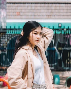 Stunning Beauty and Strength: The Captivating Everyday Life of Thailand's Martial Arts Star - image 1