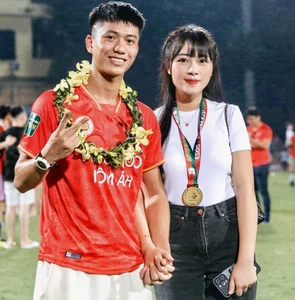 Vo Nhat Linh: The Elegant Lifestyle of Phan Van Duc’s Wife and Their Grand Home - image 0