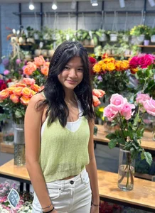 Truong Ngoc Anh’s Daughter Stuns with Natural Beauty and Incredible Long Legs - image 0
