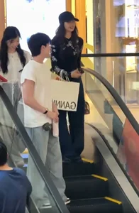 Lisa (BLACKPINK) Spotted with Mystery Man Amid Breakup Rumors with Frédéric Arnault - image 0