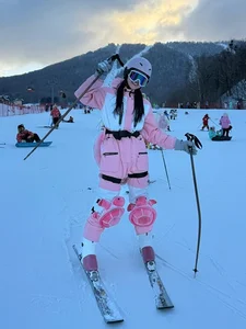 Lifestyle of Elegance: Runner-up Huyen My in Her Luxury Mansion - image 1