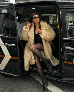 Style and Sophistication: The High-End World of Thao Nhi Le - image 7