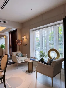 Inside the Luxurious 600m2 Villa of Beauty Queen Thu Huong and Her Successful Businessman Husband - image 3