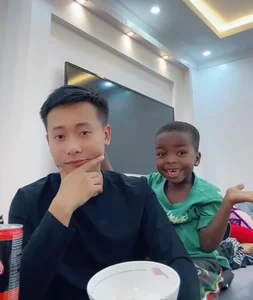 Loi Con Prepares for Summer Break: Rumors of Secret Vietnam Visit to See Quang Linh Vlogs - image 2