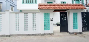 Viet Khue: The Successful VTV Commentator Living His Best Life in a Grand Villa - image 3