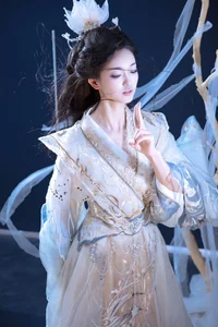 The Bold Aesthetic of Leng Ku Wang Ye in YiTuYu Art Language Vol.7417 - image 1