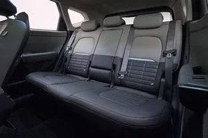 2026 Kia Seltos Unveiled: Featuring Advanced e-AWD and Electric Vehicle Inspired Technology - image 8