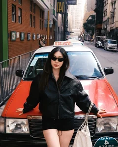 Chi Pu and Quynh Anh Shyn's Iconic Girl Squad: Redefining 'Slay' in the Fashion World - image 0