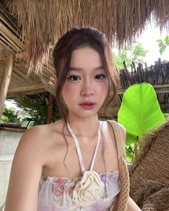 Gen Z Style Icon Mai Huong Rocks the Ultimate Beach Look - image 0