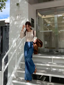 How to Style Jeans for a Luxurious and High-End Aesthetic in 2026 - image 0