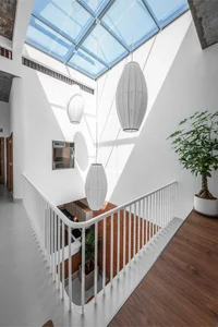 Incredible Transformation: From Industrial Warehouse to Poetic Townhouse - image 9