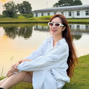 Vietnamese Stars My Tam and Tieu Vy Showcase Timeless Beauty and Lifestyle - image 1
