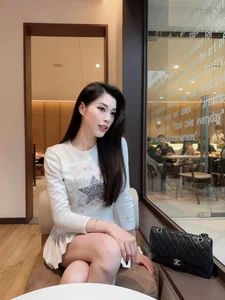 The Evolution of Dang Thu Huyen: From Sports Icon to Media Personality - image 9