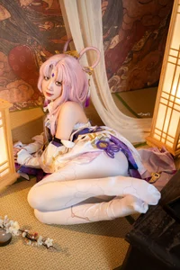 Divine Wisdom and Aesthetic Perfection: PoppaChan’s Fu Xuan Cosplay Masterpiece from Honkai: Star Rail - image 1
