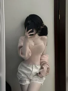 Diverse Fashion Gallery: Exploring 45+ Unique and Elegant Styles - image 59