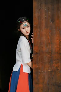 YiTuYu Art Language Vol.4684: Exploring the Grace of Seven in Digital Portraiture - image 0