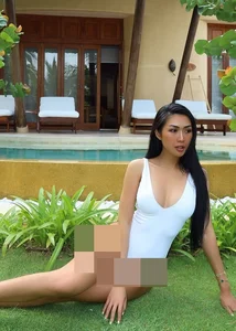 Tường Linh: Vietnam’s 'Smallest Waist' Beauty Queen Stuns in Sultry Bikini Shoot - image 6