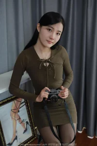 Wan Ping as the Beautiful Photographer: A Professional IESS Portrait Series - image 6