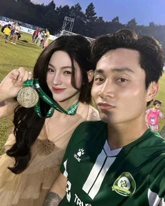The Stunning Beauty of Footballer Ho Tuan Tai's Fiancée - image 4
