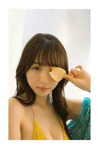 Moe Iori’s Young Champion Digi-Gra: A 77-Picture Digital Masterpiece - image 0