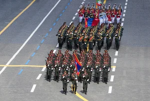 Vietnam's Distinguished Presence: Impressive Scenes from the International Military Parade at Red Square - image 5