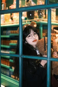 Atmospheric Portraiture Collection: YiTuYu Art Language Vol.5976 Featuring Xiao Xiong Shui Xing La - image 0