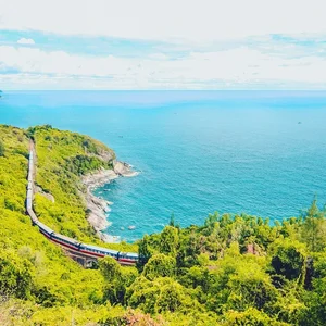 Why the Hue-Da Nang Heritage Train is Captivating Travelers Worldwide - image 9