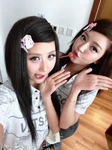 Bich Phuong’s Cryptic 18-Word Message to Quynh Anh Shyn Sends Vietnamese Social Media into a Frenzy - image 4