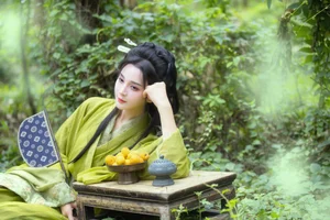 YiTuYu Art Language Vol.7320 Featuring Miao Su Su: Elegant Portrait Photography - image 8