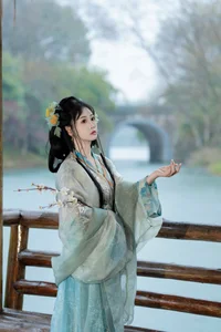Ethereal Hanfu Beauty in Meiling Plum Forest - YiTuYu Vol.8870 Jiao Yi Zhi Sui Sui - image 8