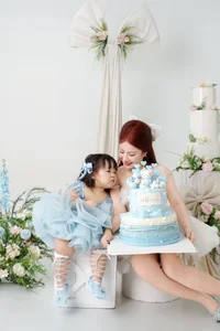 Vietnamese KOL News: Ba Nhan's Daughter Receives Generous Gifts as Quynh Tran JP's Absence Sparks Discussion - image 0