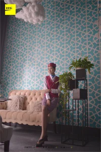 Yi Xin II: The Return of the Flight Attendant Aesthetic - image 2